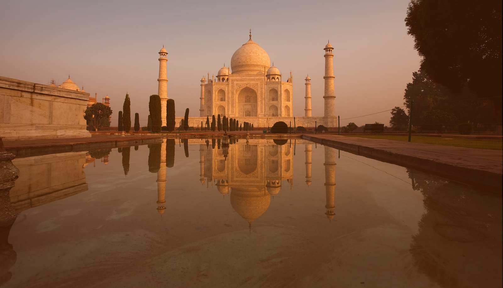 Taj Mahal in Agra – UNESCO-Weltkulturerbe und Highlight jeder Nordindien-Rundreise.