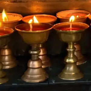 Bhutan Gebet Lampen