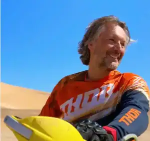 Gordon Below Fotograph